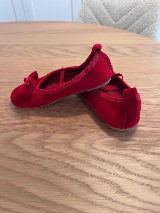 Pantofiori catifea LC Wikiki