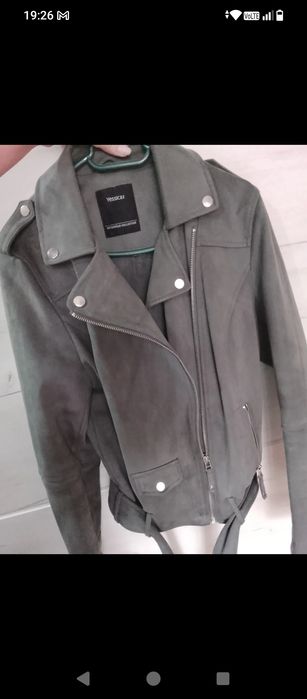 Geaca de piele intoarsa