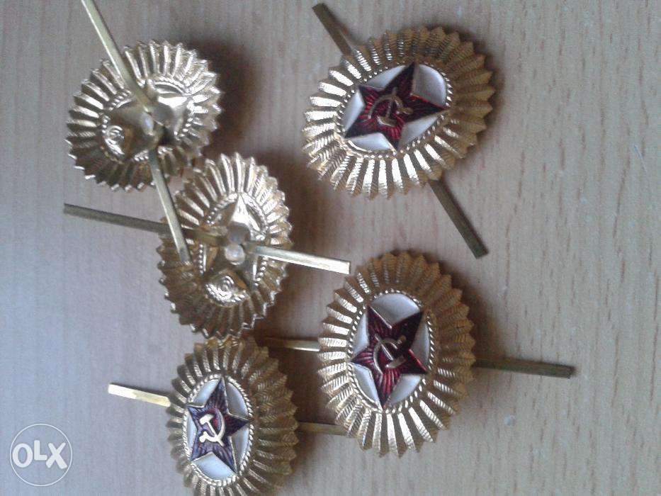 Lot insigne sovietice de cascheta boneta ofiter URSS