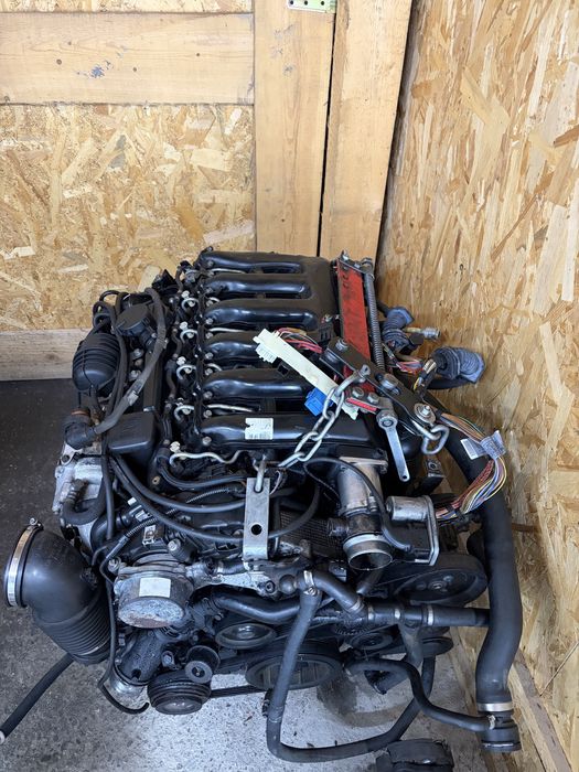 Vând motor m57 286 cai