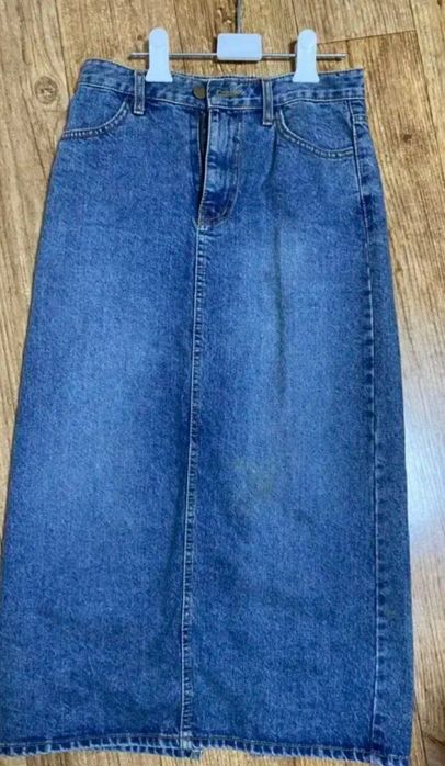 Ayollar uchun jinsi yubka