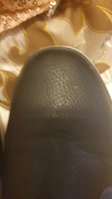 Уригинални.Естествена кожа маркови кецове .Келвин Клаин.