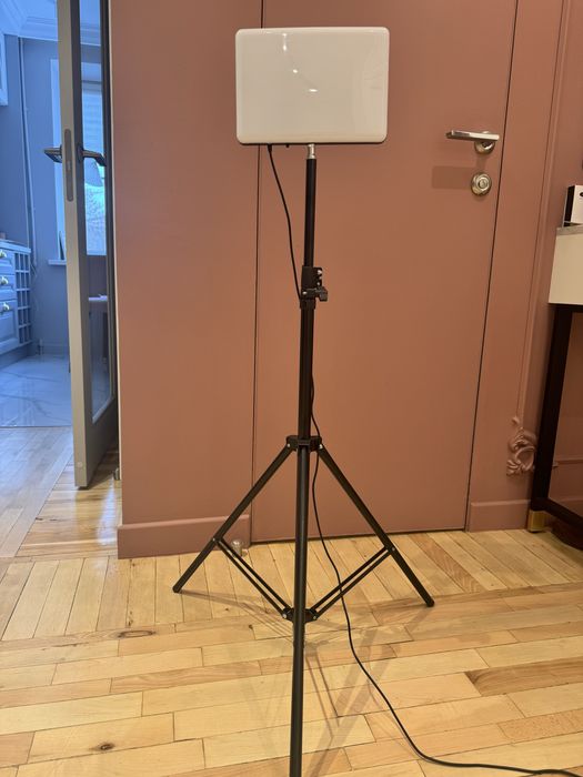 Продам лампу со штативом