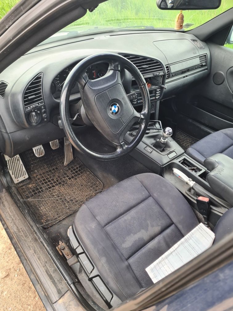 (Продава се на части) BMW 318is комби