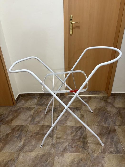 Вана с източване на водата и стойка