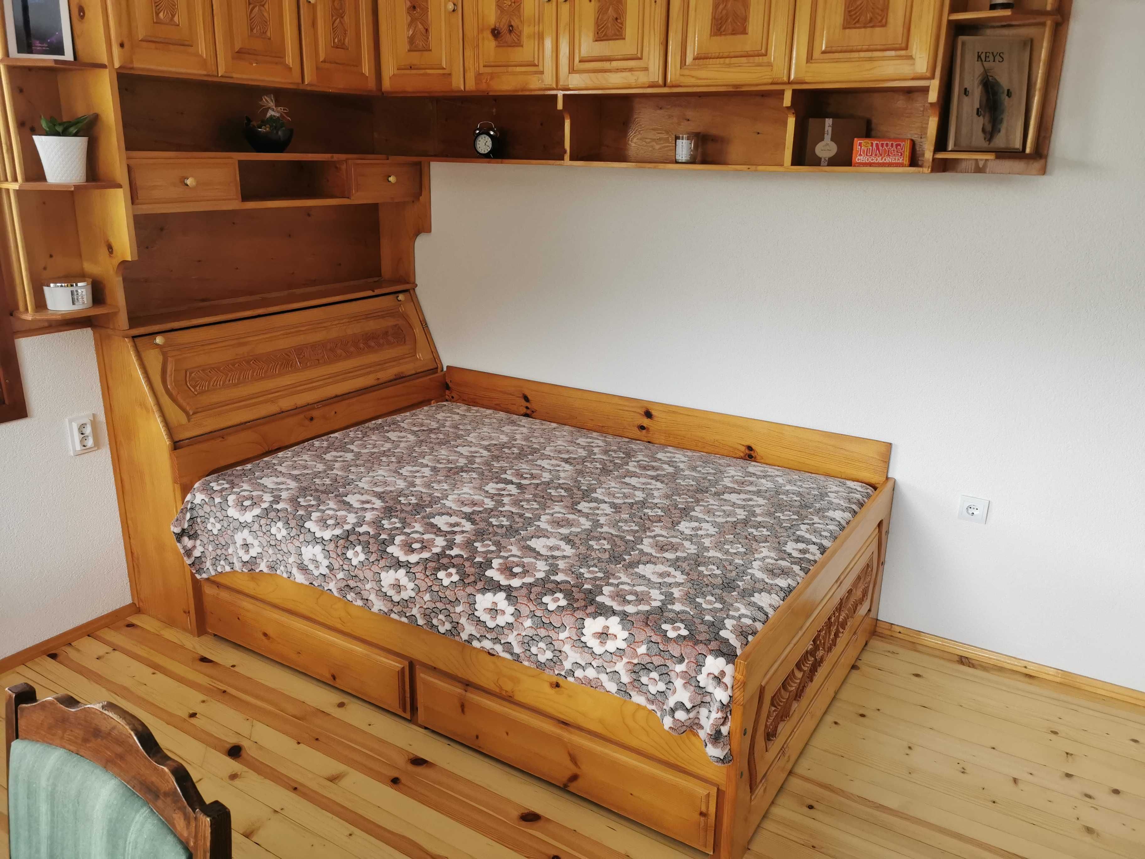 Легло с ракла и шкаф от масив