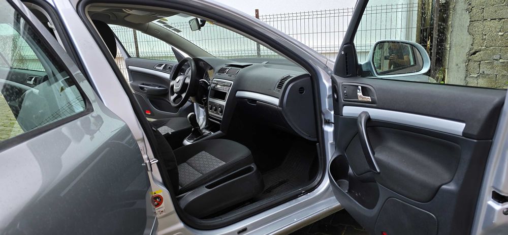 Rate Cash Skoda Octavia Facelift 2009 clima 1900 cm3 diesel