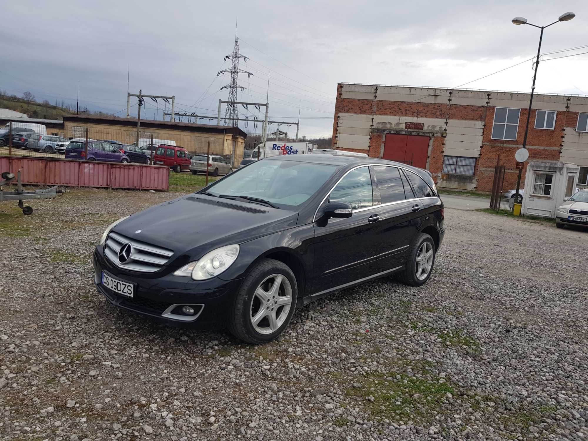 Mercedes  - Benz  Vand sau Schimb cu buz ...