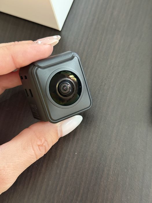 Insta 360 one R twin edition - като нова
