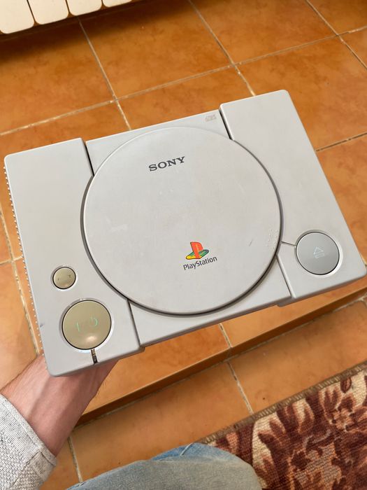 Playstation 1 (первое поколение)