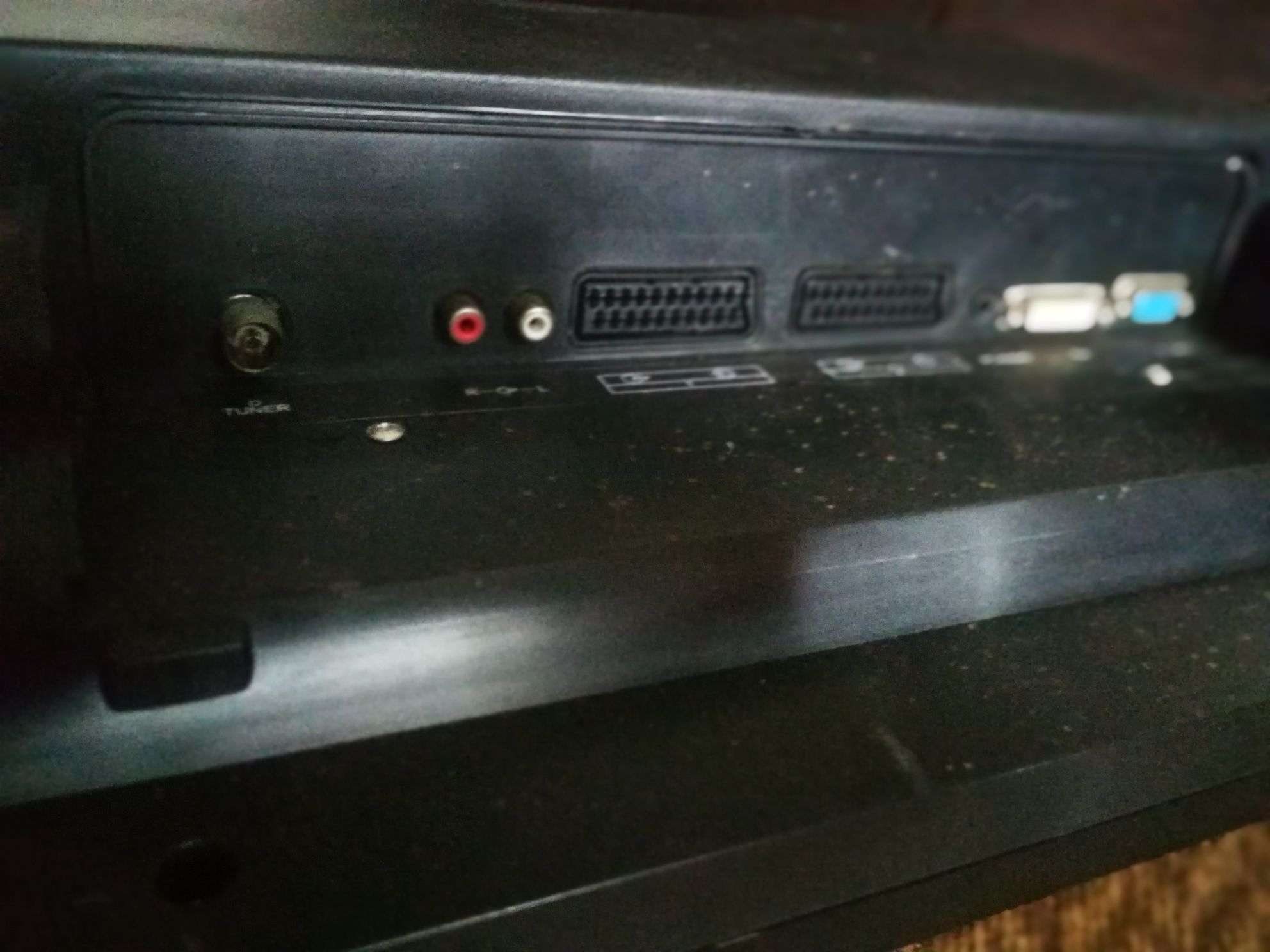 Телевизор 32 инча! Crown 32700 hd-dvi