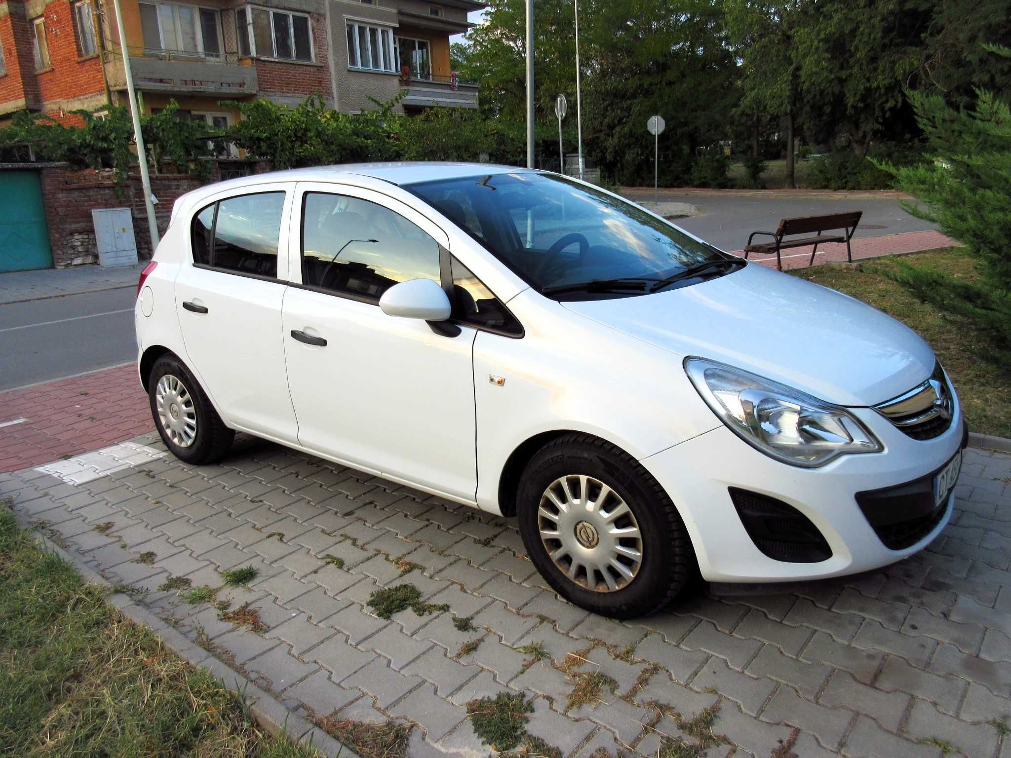 Opel Corsa 1.2i 2011g