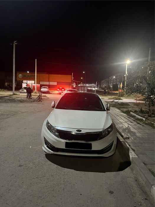 Продам Kia K5 2010