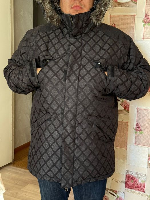 Продаётся зимняя куртка