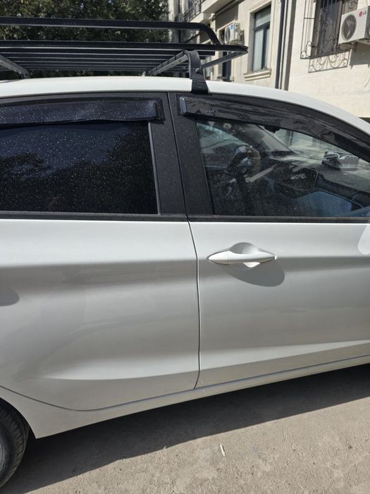 Changan BenBen E-star
