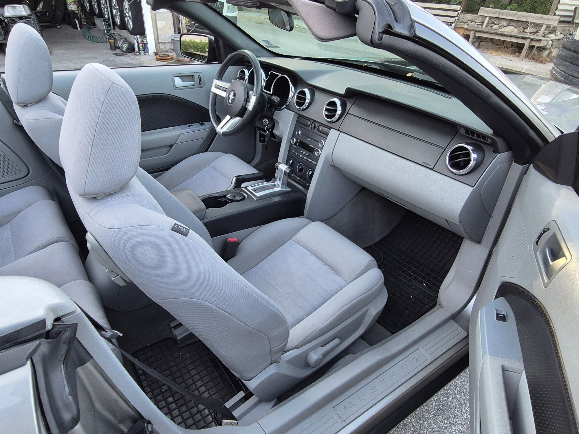 Ford Mustang V6 4000i / бартер /