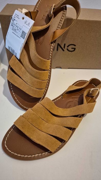 Кожени сандали Mango