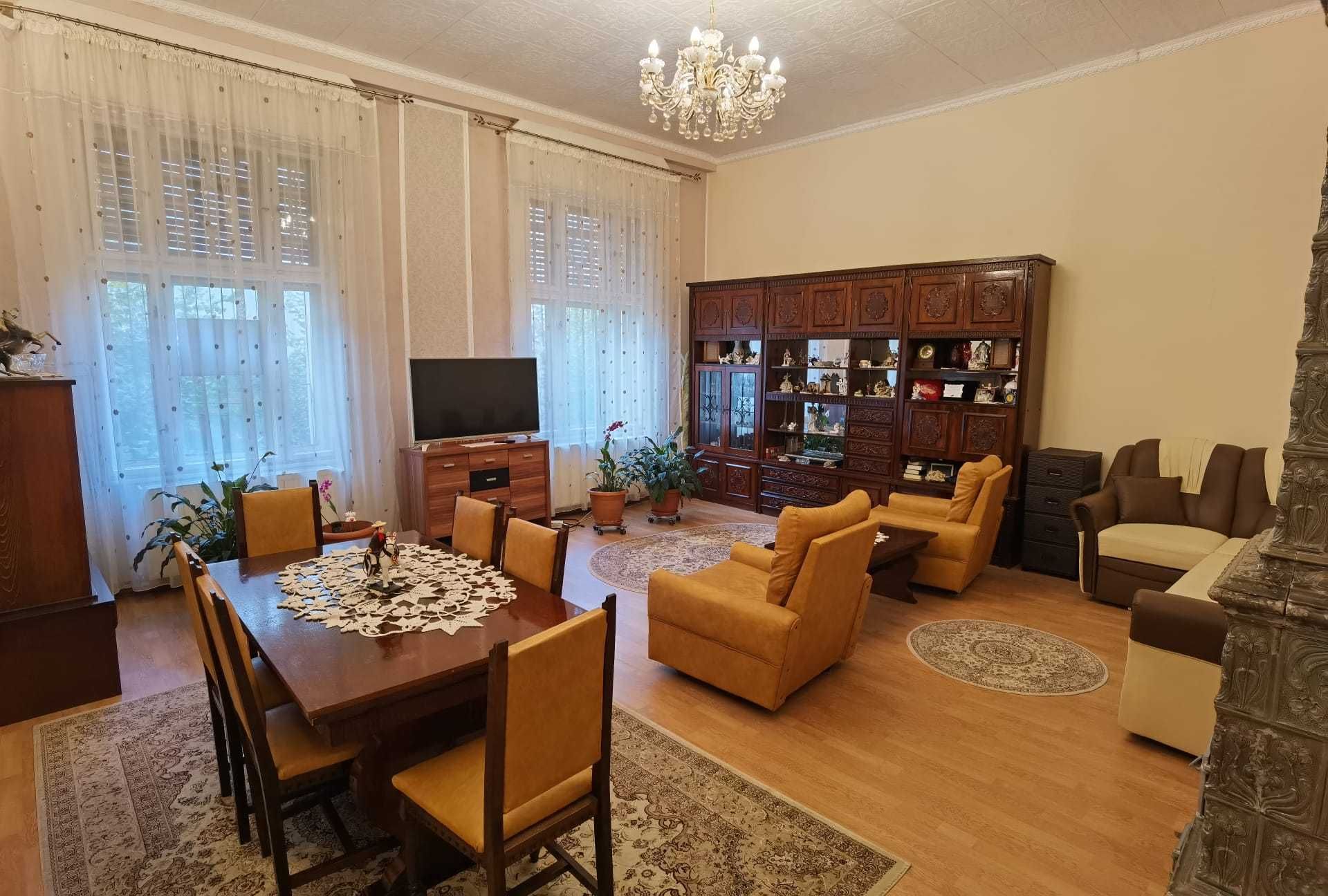 Apartament 132mp Ultracentral Tg-Mures in Palatul Pensionarilor