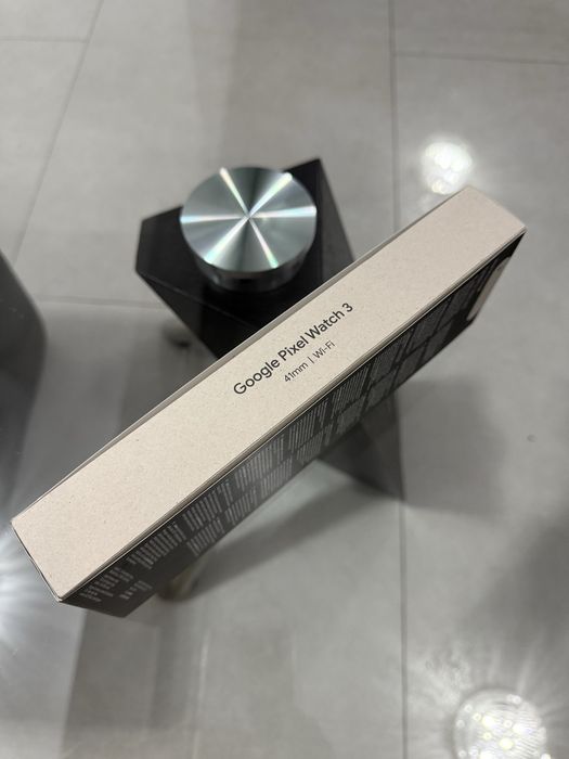 Google Pixel Watch 3 obsidian 41mm / GPS • NOU / SIGILAT •