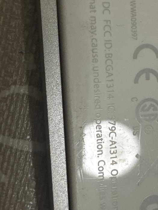 Tastatura Apple Magic modelul A1314 și A1843