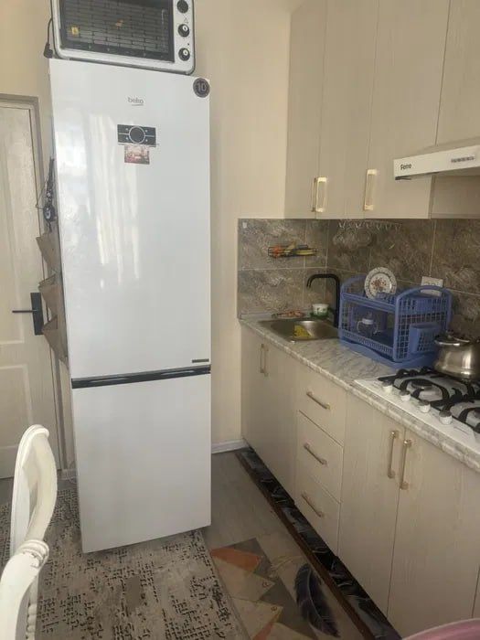 Продаю 1 комнатную квартиру около метро Янгихаёт 7а