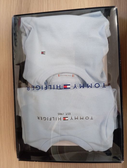 Set bebeluși Tommy Hilfiger mărimea 56