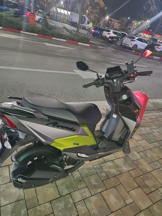 Vand scuter suzuki Avenis 125