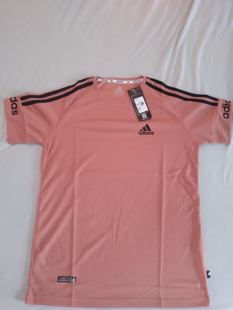 Tricou adidas.calitate superioara