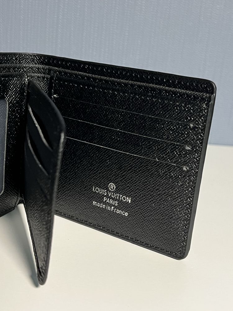 Portofel Louis Vuitton negru