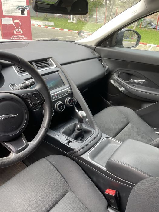 Jaguar E PACE, 180 CP, AWD, Alb perlat, turbina schimbata