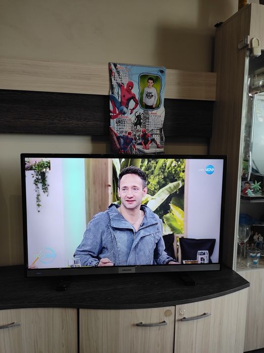 LED Телевизор GRINDING 40 инча