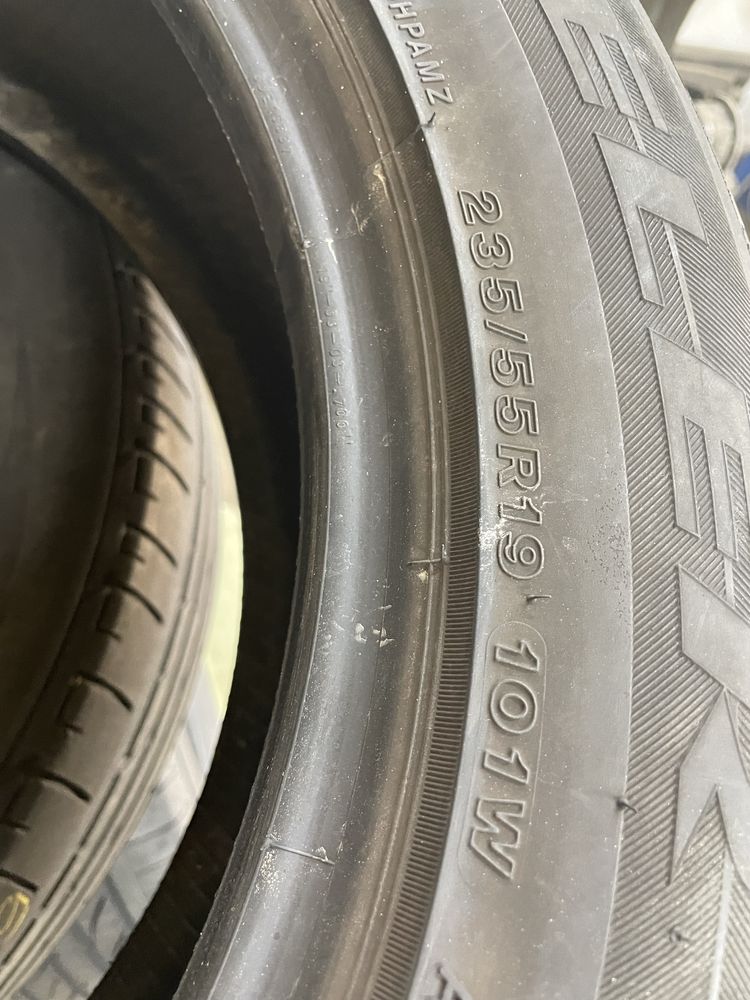 Продам шины 235/55 R19