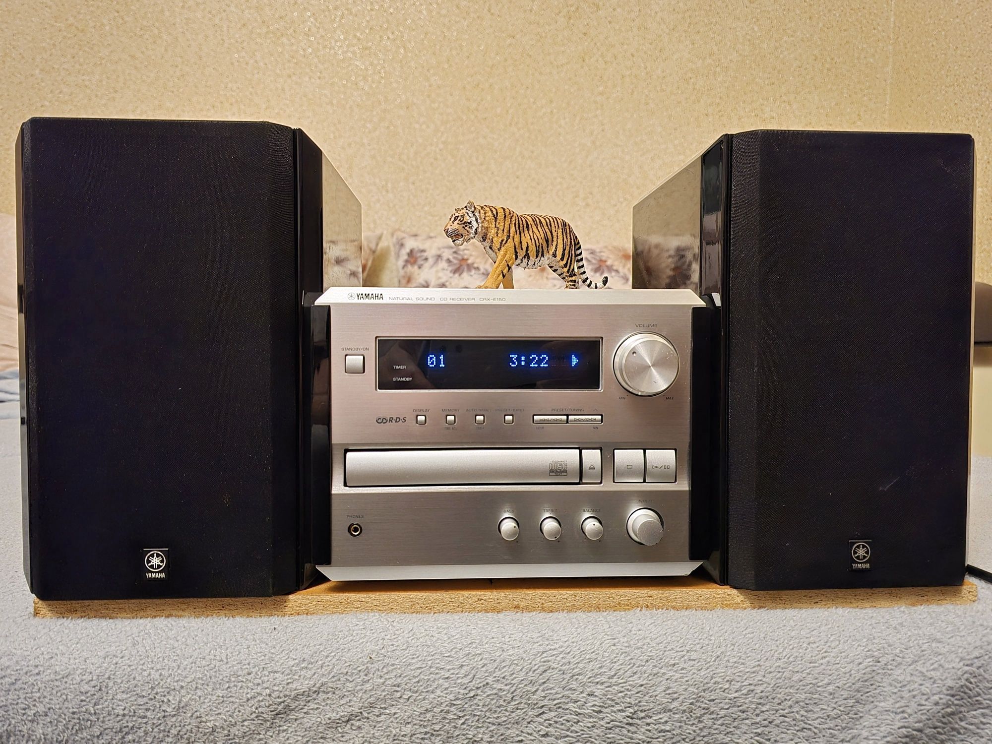 Yamaha CRX-E150. Sistem audio premium. Sunet cristal by Yamaha !