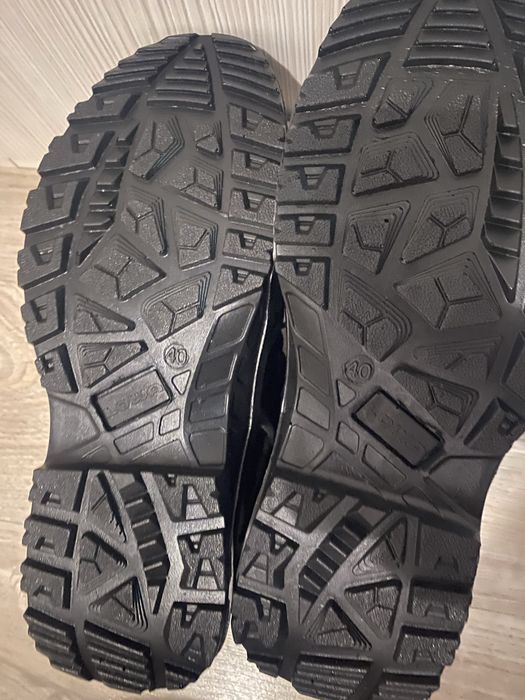 Ghete Lowa Zephyr Mid