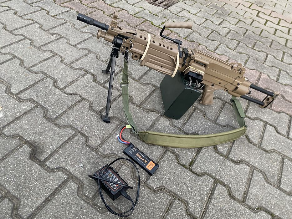 Replica AIRSOFT SAW M249 ( Specna Arms )