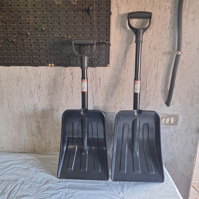 Lopată auto pentru zăpadă