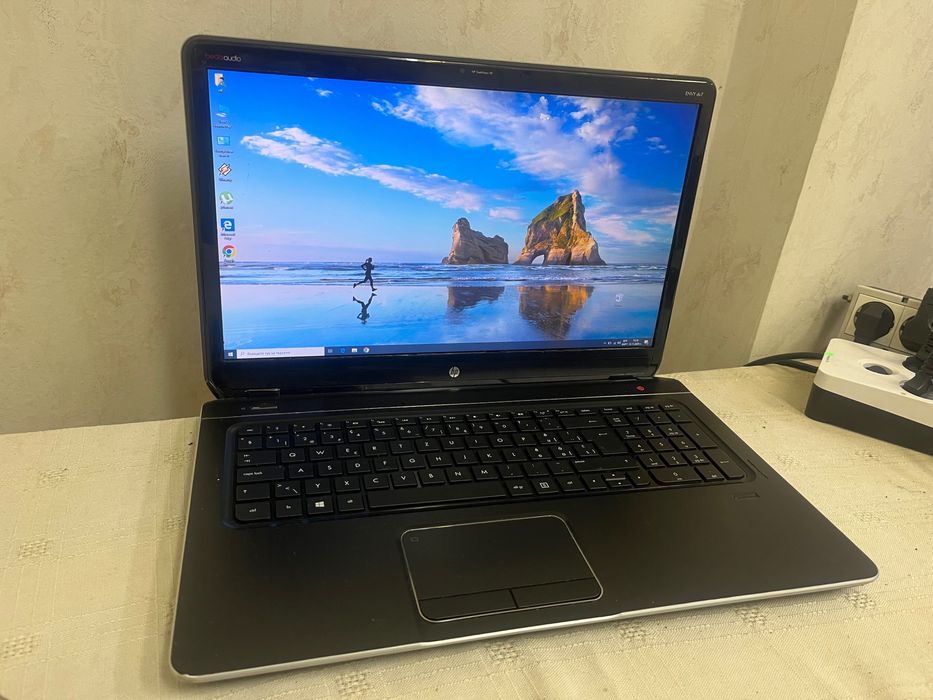 HP 17,3, intel i7, 16gb ram, ssd 120, hdd 750gb