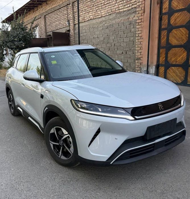 Yuan up Smart 3-pazitsa dop opsiya
