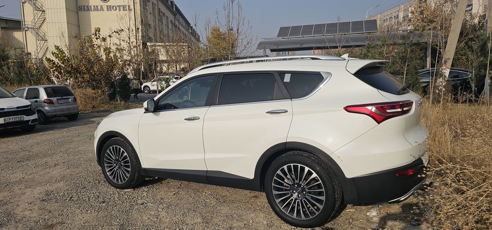 Jetour x-70 2022 год пробег 110 000. Пропан-47 цена 15500