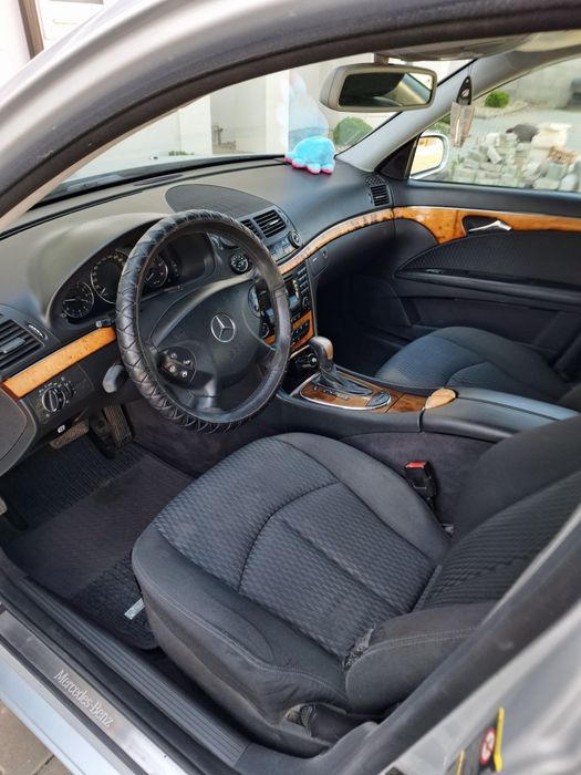 Mercedes E 220 W211