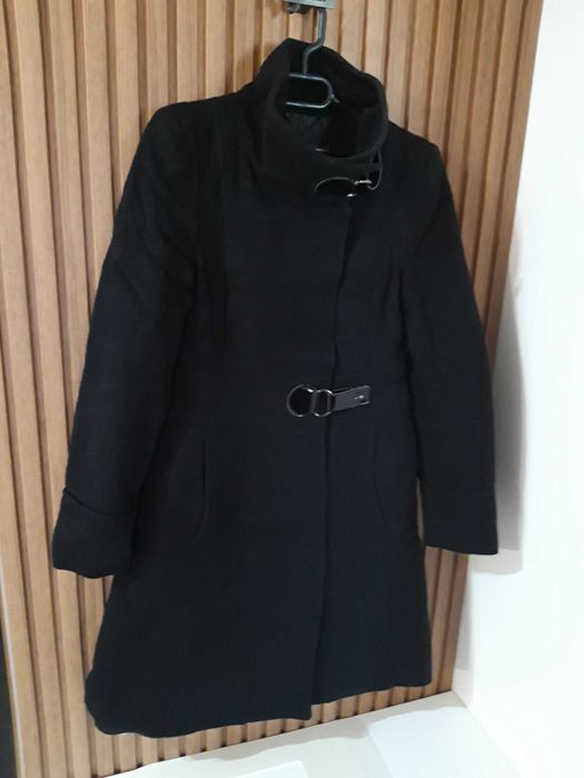 Палта BURBERRY , MANGO, ZARA и Katerina