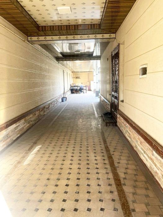 Uchaska xovli sotiladi Sergeli stroitelda 2,5 sotix 6 xona