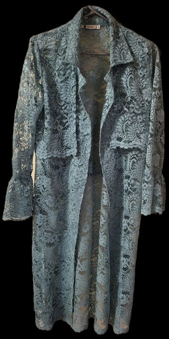 Тренч гипюровый  с пояском