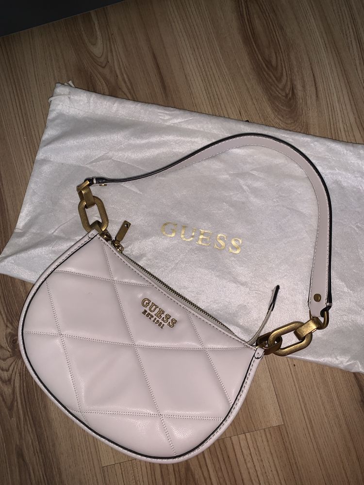 Дамска Чанта Guess