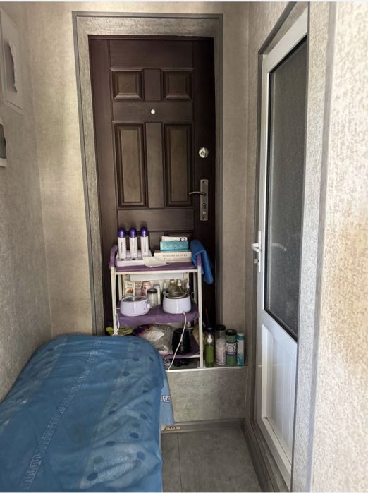 Продается 1 линия  Не жилое , Самарканд Дарвоза , коммерческое офис