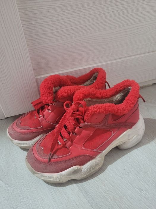 Зимние кроссовки