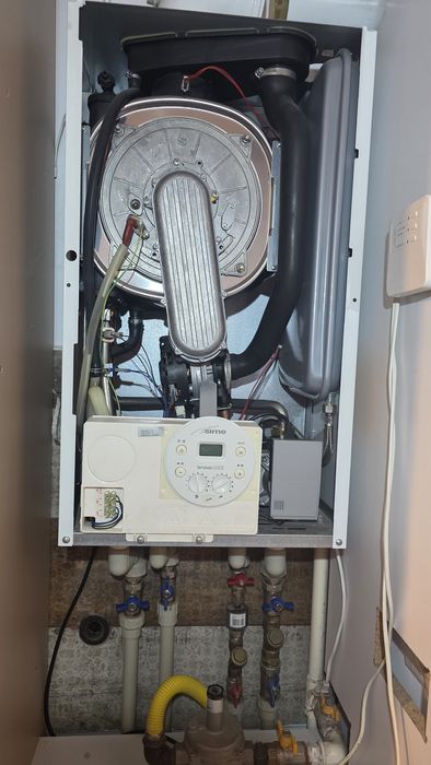 Centrala termica si kit de evacuare