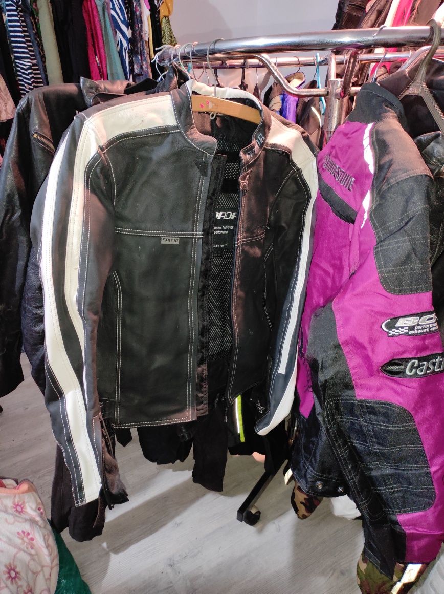 Geaca motor/ geci motor/ pantaloni motor/ pantalon motor/ costum moto