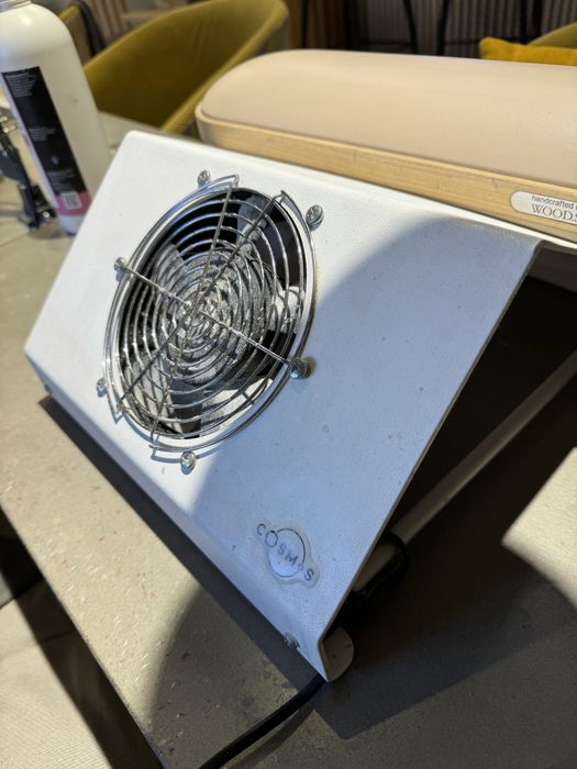 Вытяжка для маникюра