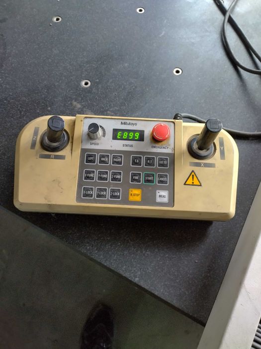 Masina de masurat in coordonate Mitutoyo BHN 506